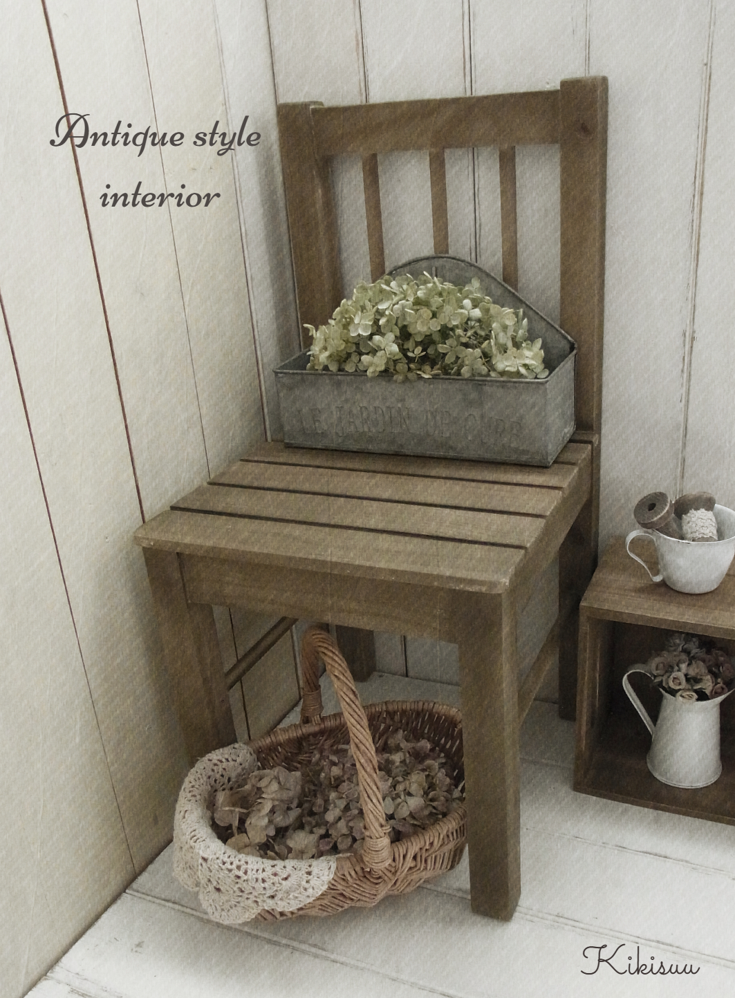 アンティーク風スツール